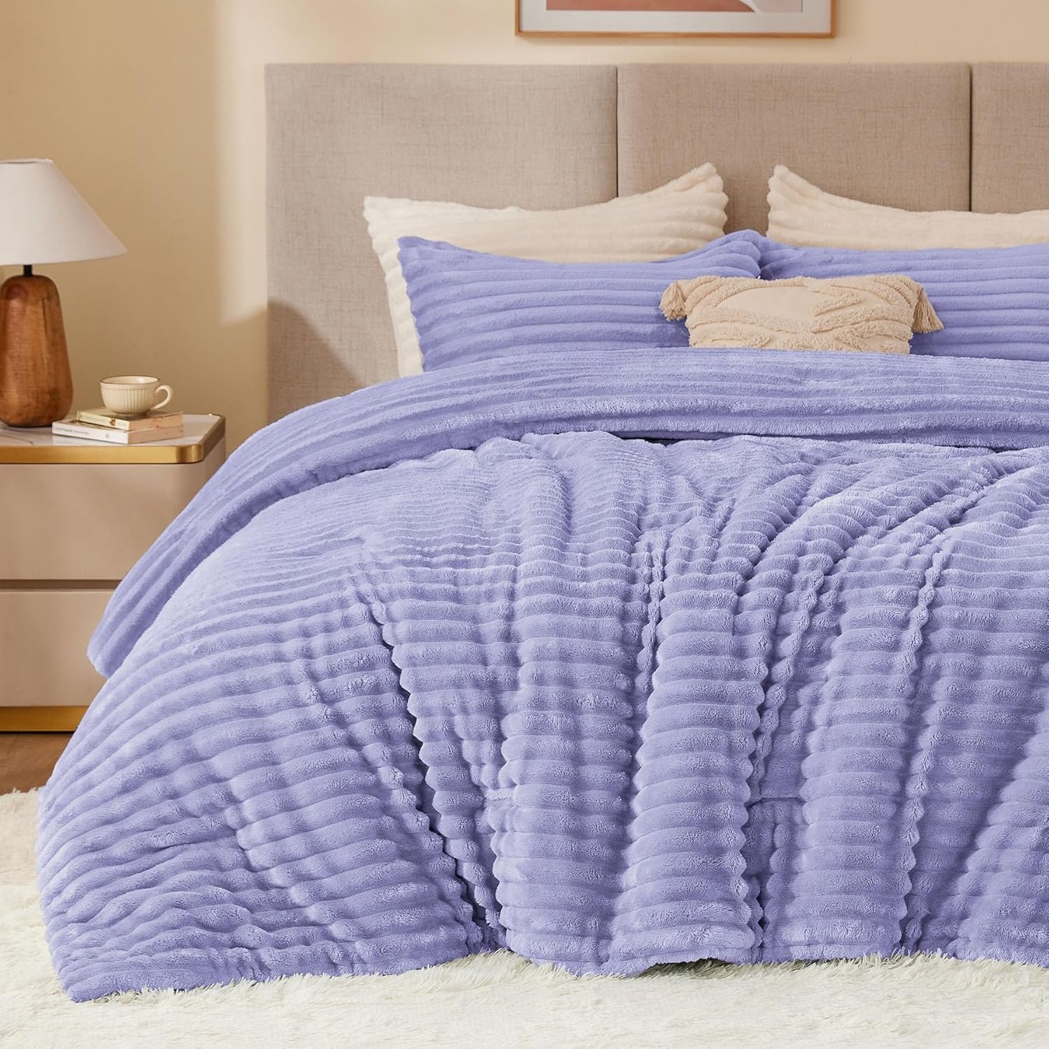 BEDELITE Fleece Comforter Set -Super Soft & Warm Fluffy Cream White Bedding, Luxury Fuzzy Heavy Bed Set for Winter with 2 Pillow Cases