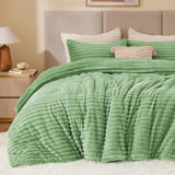 BEDELITE Fleece Comforter Set -Super Soft & Warm Fluffy Cream White Bedding, Luxury Fuzzy Heavy Bed Set for Winter with 2 Pillow Cases