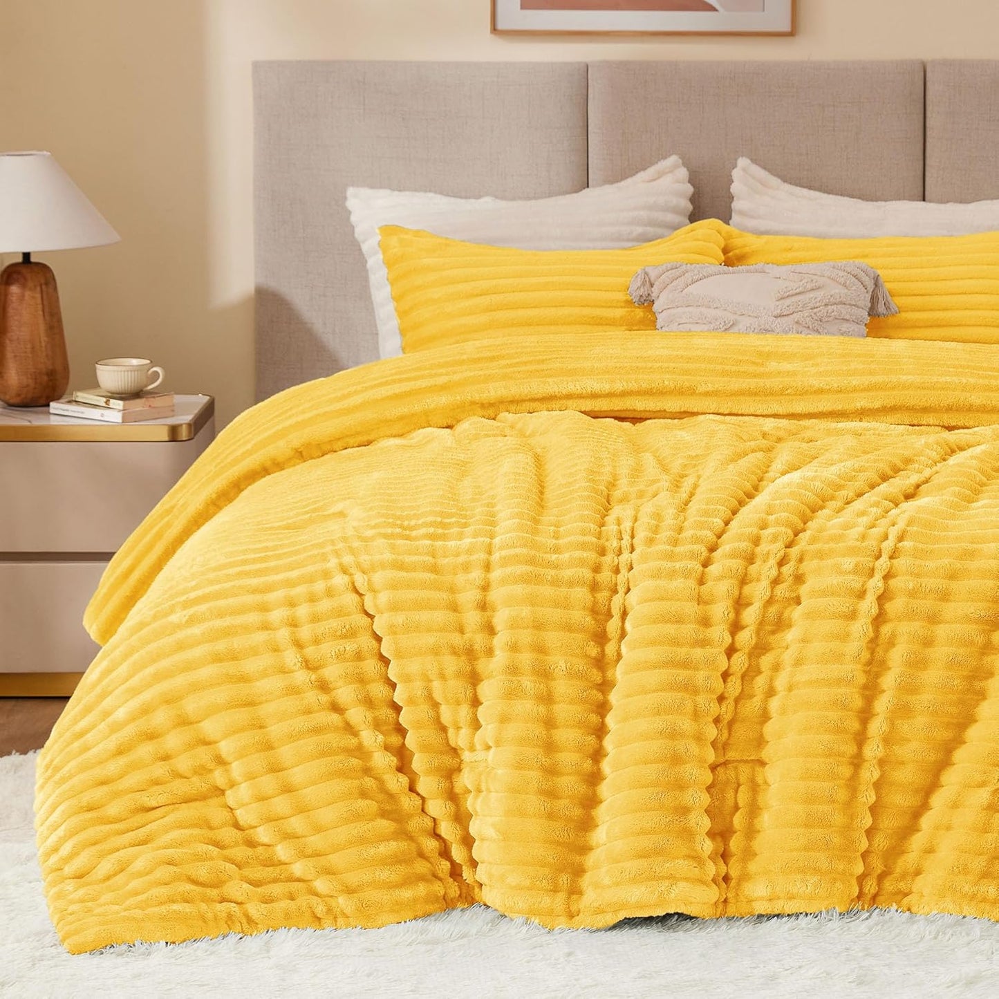 BEDELITE Fleece Comforter Set -Super Soft & Warm Fluffy Cream White Bedding, Luxury Fuzzy Heavy Bed Set for Winter with 2 Pillow Cases