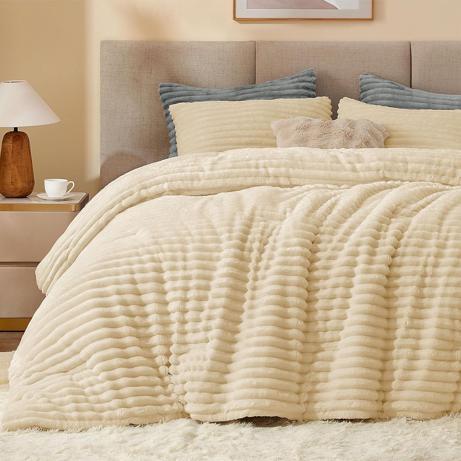 BEDELITE Fleece Comforter Set -Super Soft & Warm Fluffy Cream White Bedding, Luxury Fuzzy Heavy Bed Set for Winter with 2 Pillow Cases