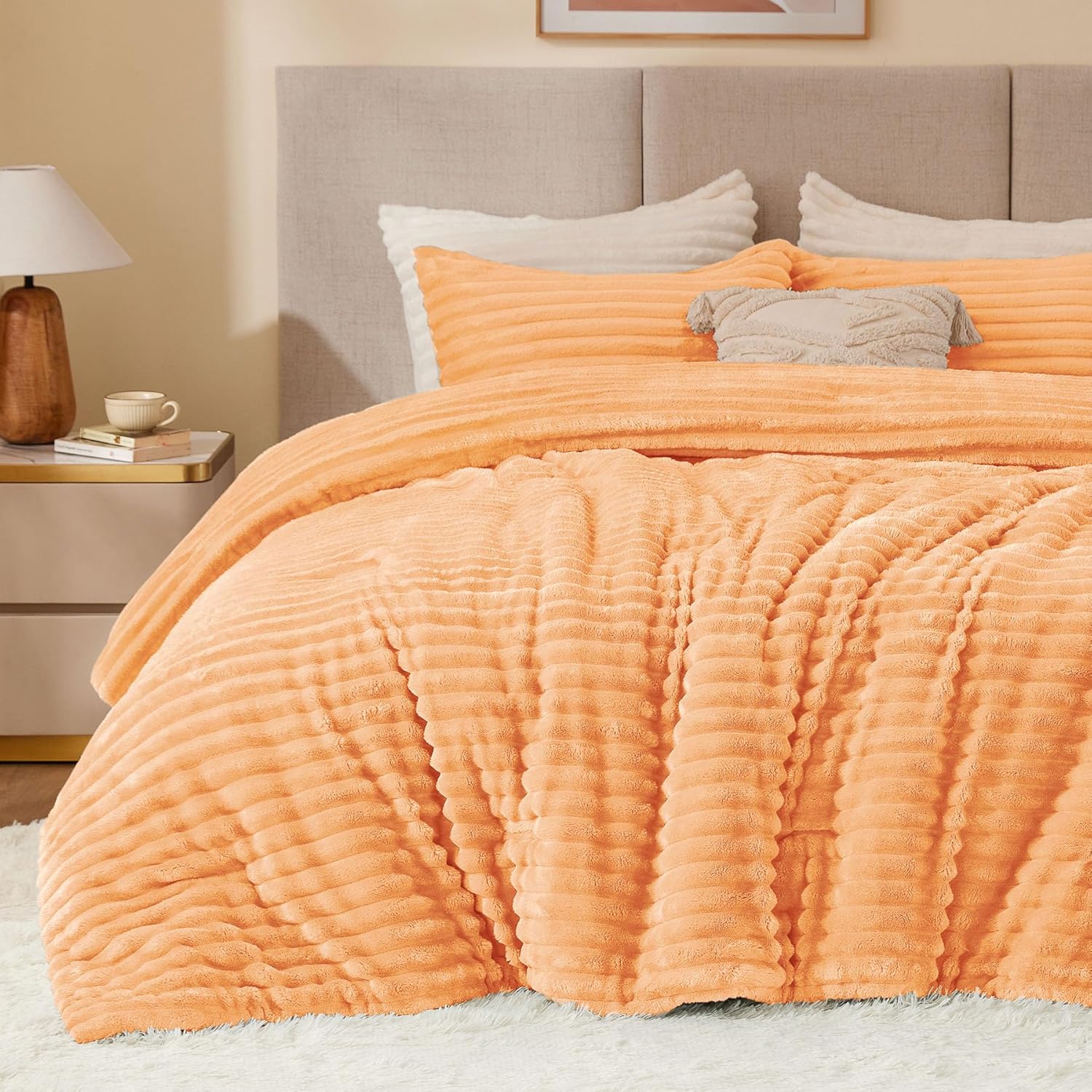 BEDELITE Fleece Comforter Set -Super Soft & Warm Fluffy Cream White Bedding, Luxury Fuzzy Heavy Bed Set for Winter with 2 Pillow Cases