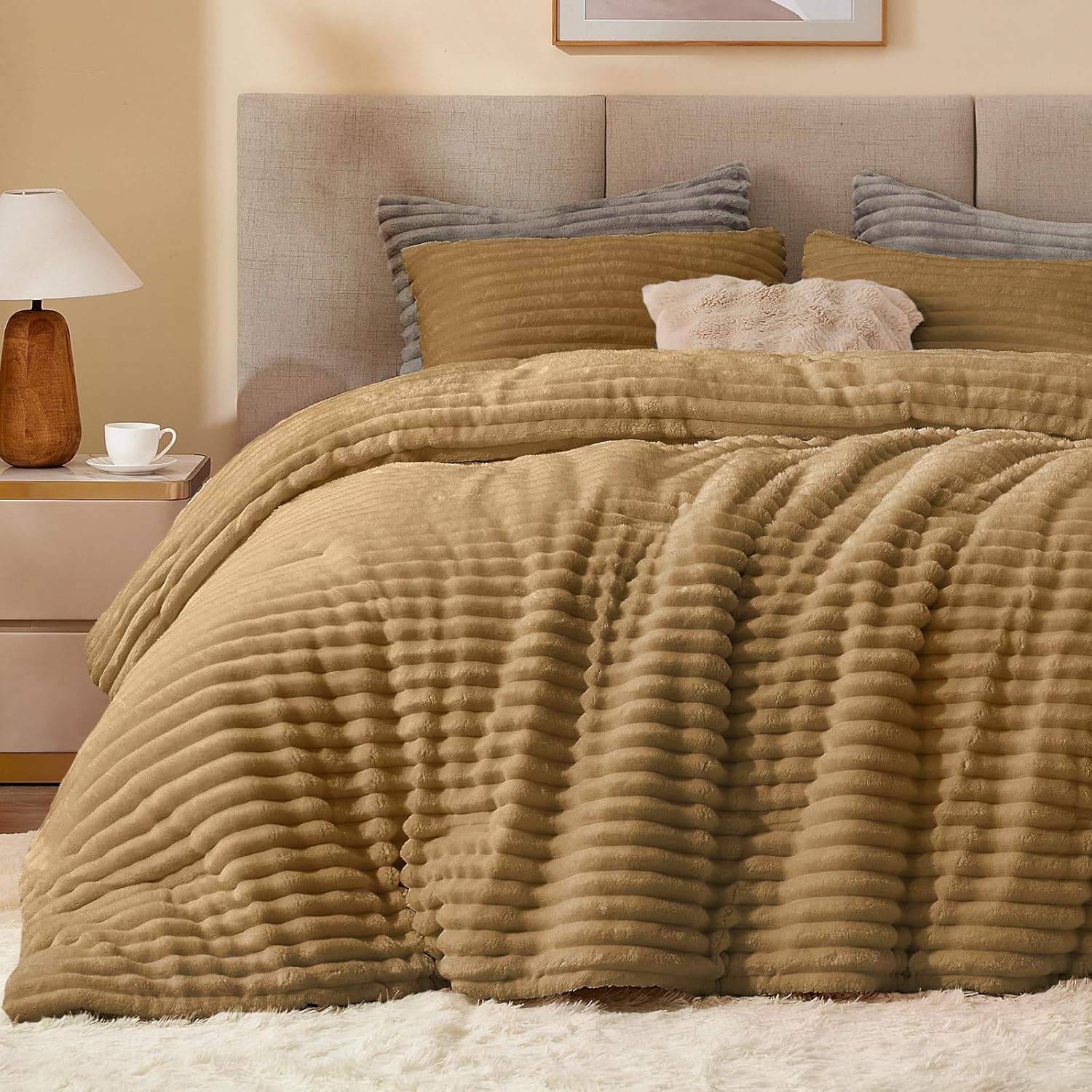 BEDELITE Fleece Comforter Set -Super Soft & Warm Fluffy Cream White Bedding, Luxury Fuzzy Heavy Bed Set for Winter with 2 Pillow Cases