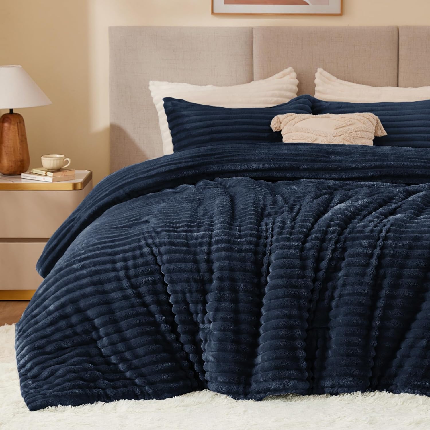 BEDELITE Fleece Comforter Set -Super Soft & Warm Fluffy Cream White Bedding, Luxury Fuzzy Heavy Bed Set for Winter with 2 Pillow Cases