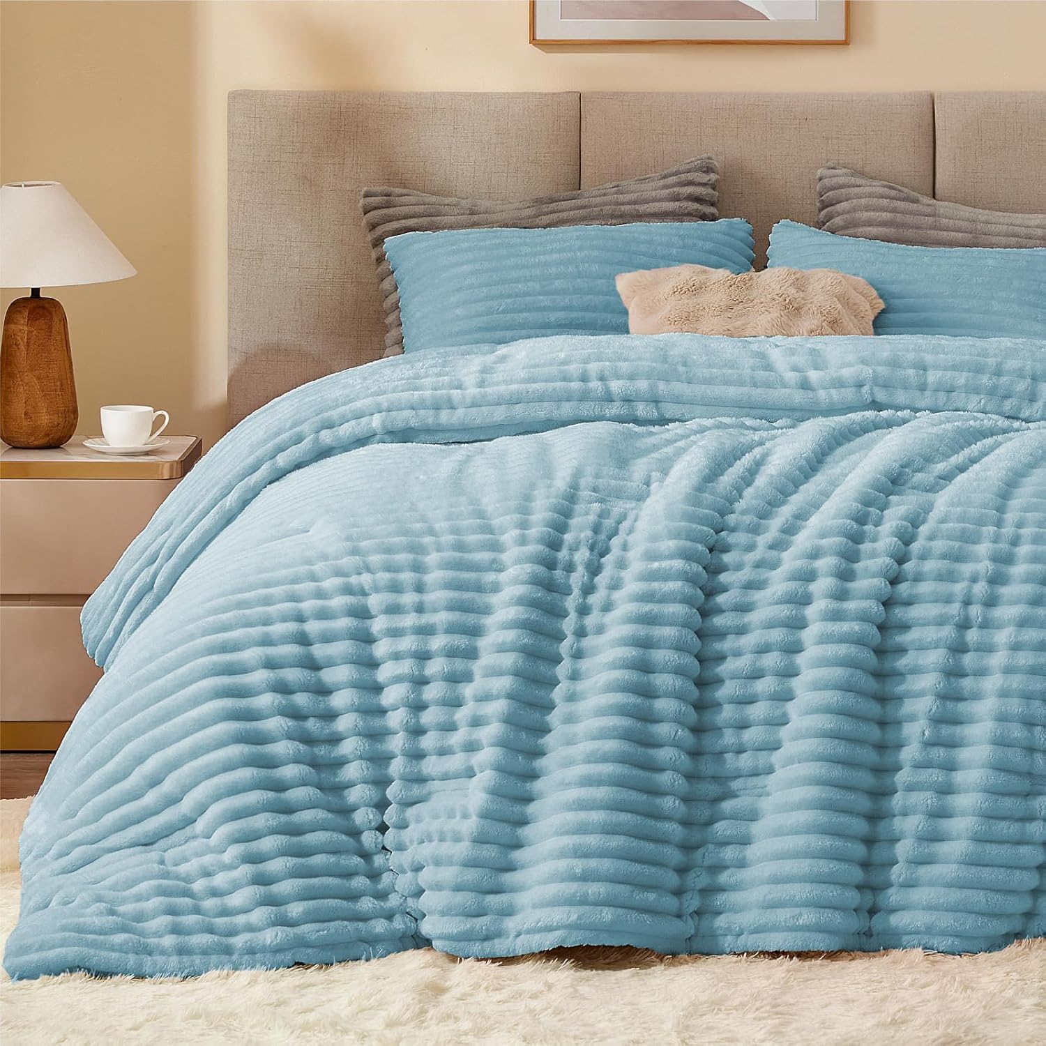 BEDELITE Fleece Comforter Set -Super Soft & Warm Fluffy Cream White Bedding, Luxury Fuzzy Heavy Bed Set for Winter with 2 Pillow Cases