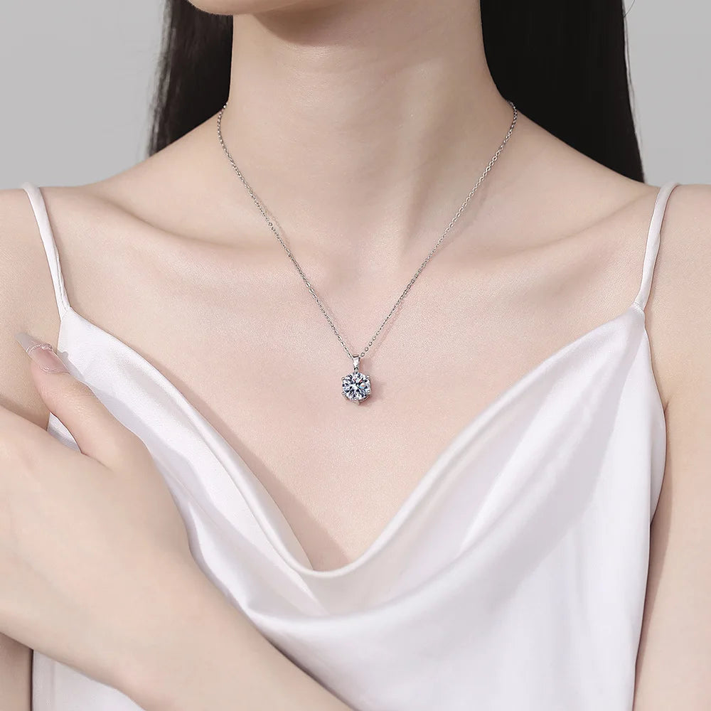 Elegant One Carat Sparkling Diamond Pendant Necklace Trendy Geometric Shape Colorful Inlaid Zircon Fashionable Engagement
