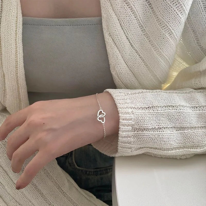 Fashion Bracelet Minimalist Double Heart Hollow Design Delicate Thin Chain Korean Style Niche Jewelry for Women Wholesale