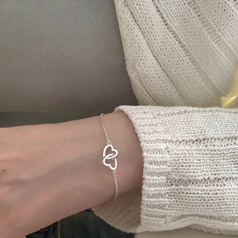 Fashion Bracelet Minimalist Double Heart Hollow Design Delicate Thin Chain Korean Style Niche Jewelry for Women Wholesale